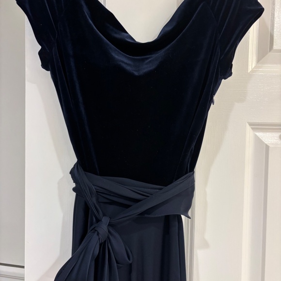 Heidi Wiesel midnight blue evening dress - Picture 3 of 9